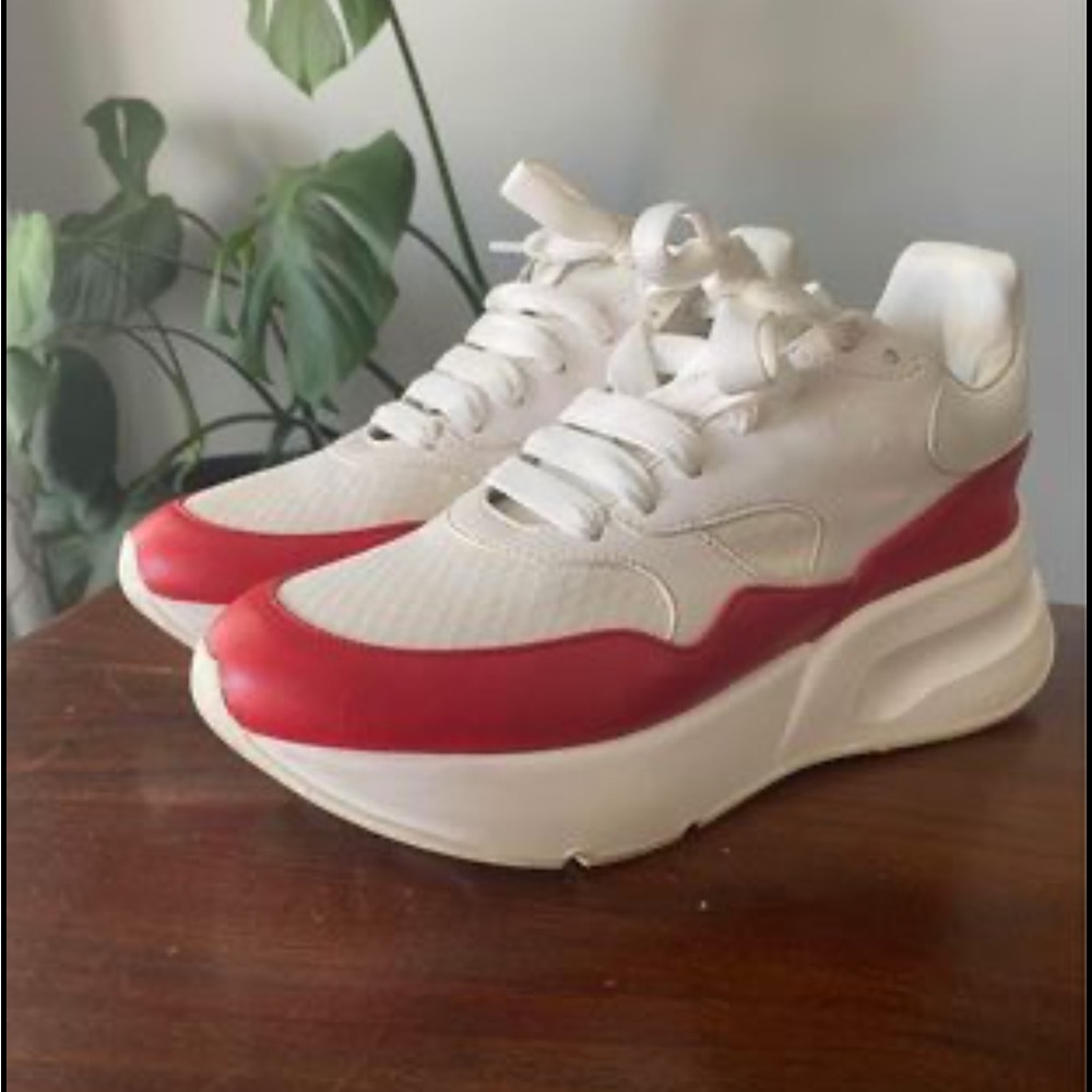 Chic Sneakers for Woman by Alexander McQueen